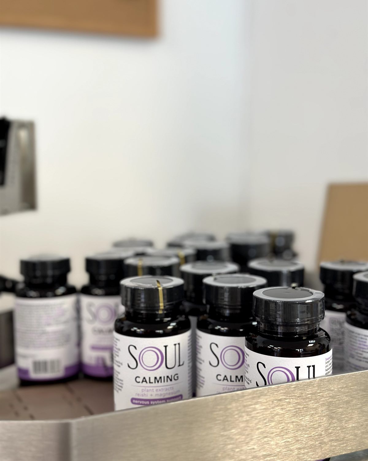 Готови опаковки SOUL Calming в тава след етикетиране